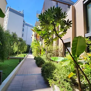https://appartement-carr-d-or.fr-provencehotel.com